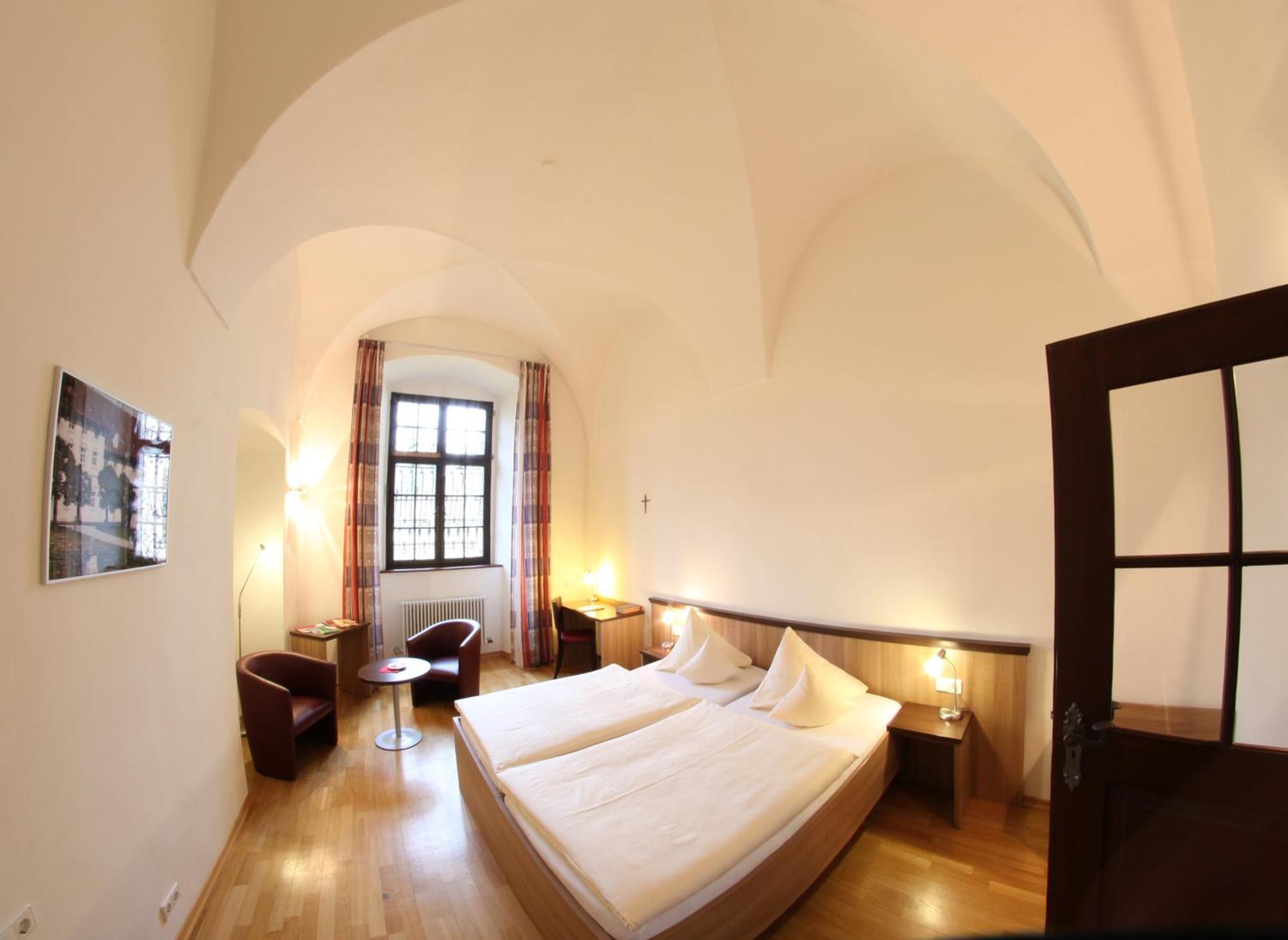 Kloster Obermarchtal Extérieur photo