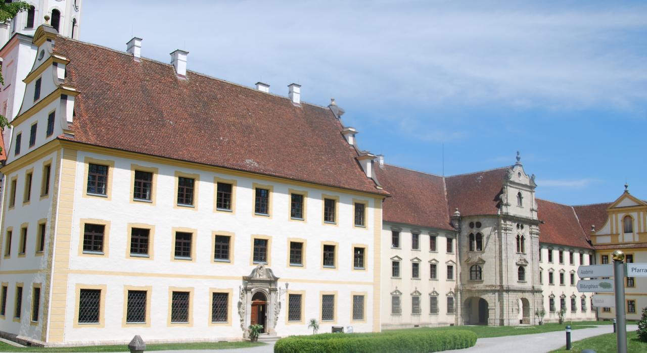 Kloster Obermarchtal Extérieur photo